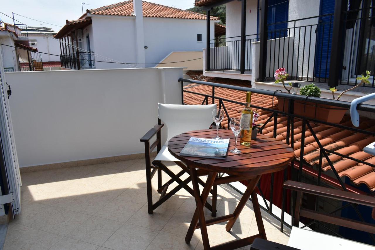 Pansion Pandora Apartment Skiathos Town Exterior photo