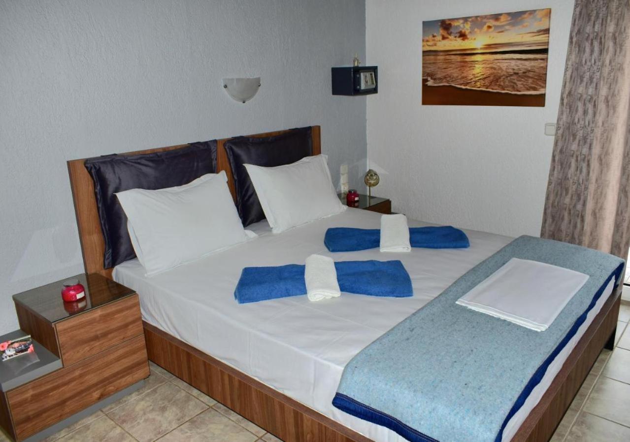 Pansion Pandora Apartment Skiathos Town Exterior photo